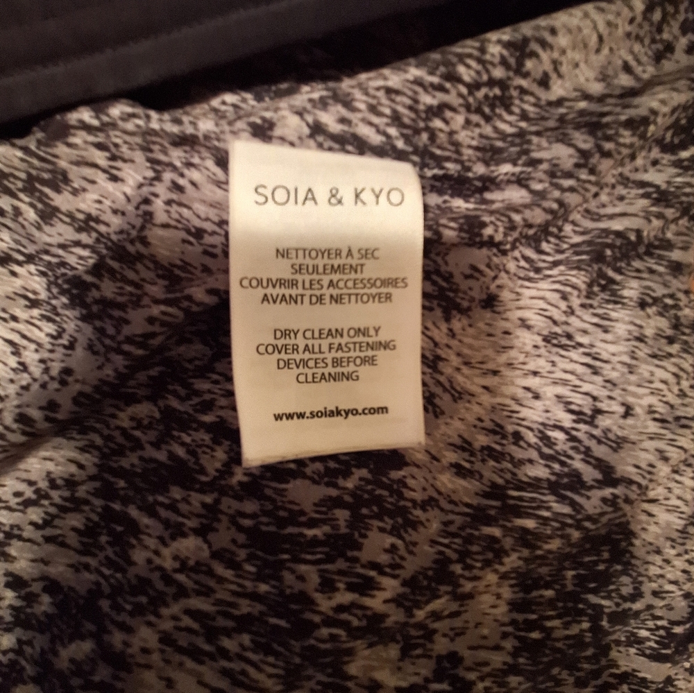Soia & Kyo Black Hooded Puffer Coat with Fur Trim - Picture 4 of 8